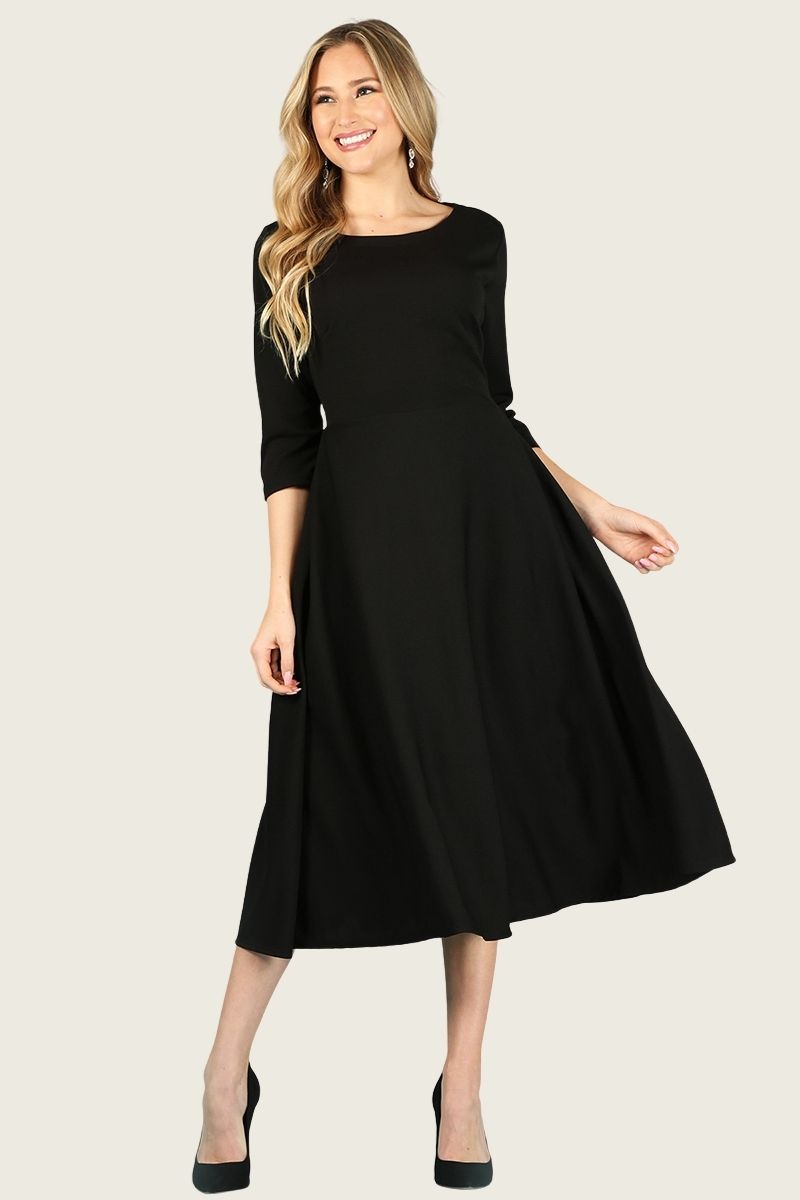 3/4 Sleeve Round Neck Midi Dress with Pockets in Black