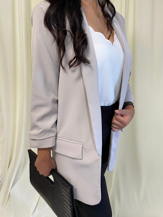 Essential Boyfriend Blazer with Ruched 3/4 Sleeves in Gray